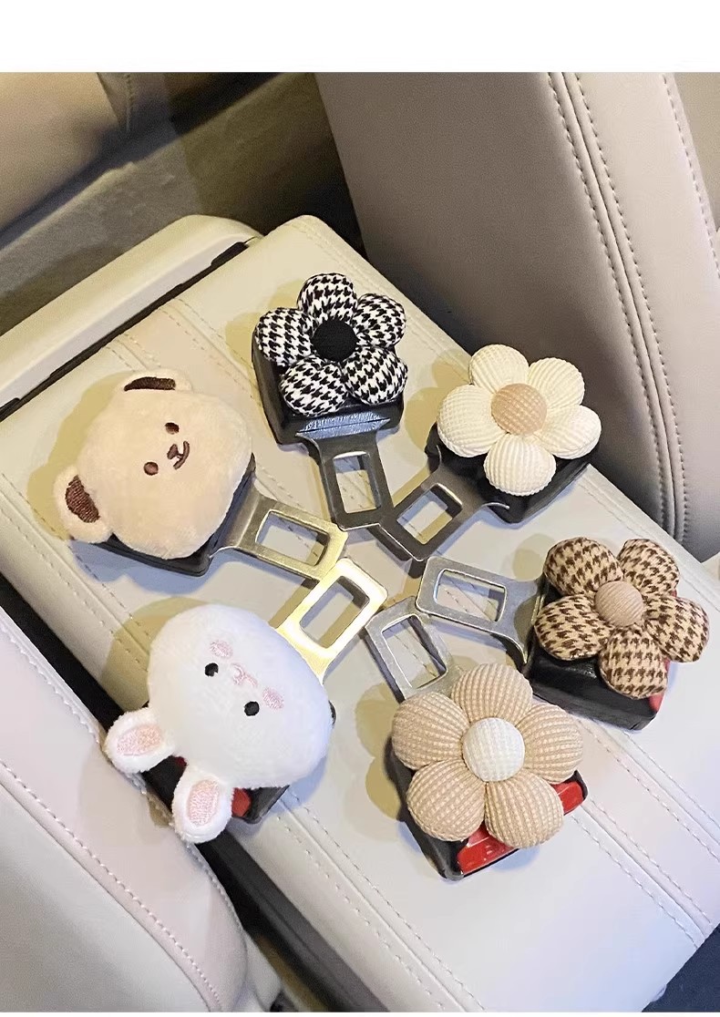 Car safety plug with extension bayonet car holder connector car pick head lock cute decoration