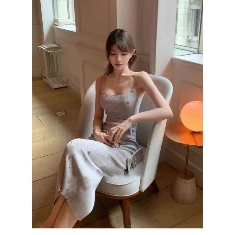 Venus Beauty Goddess Small Pearl-Studded Elegant Suspender Knit Dress with Back Slit