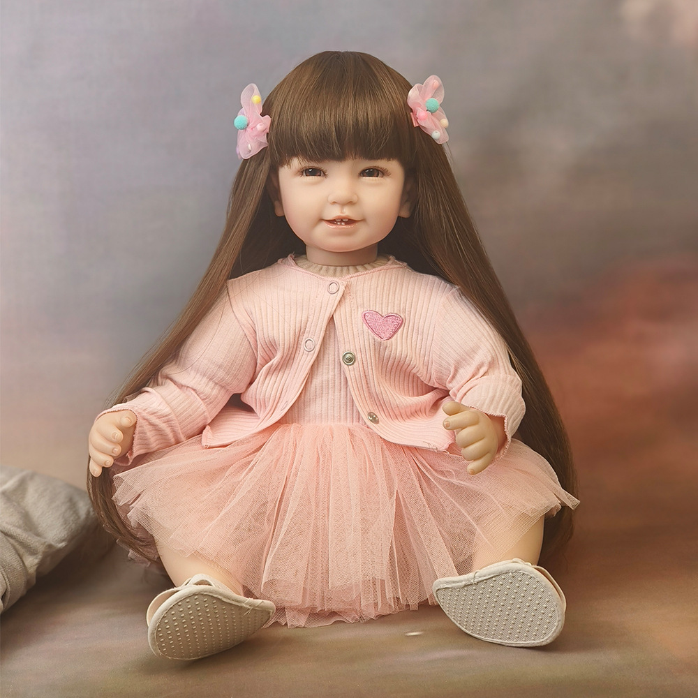 새로운 재생 인형 귀여운 소녀 장난감 부드러운 천 바디 시뮬레이션 인형 어린이 장난감 도매