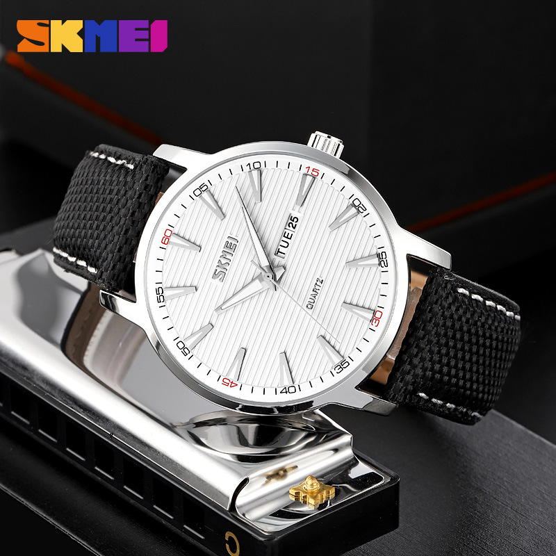 Momento de moda deportivo masculino doble calendario mostrando reloj de cuarzo nocturno impermeable transfronterizo exclusivo para el fabricante de origen