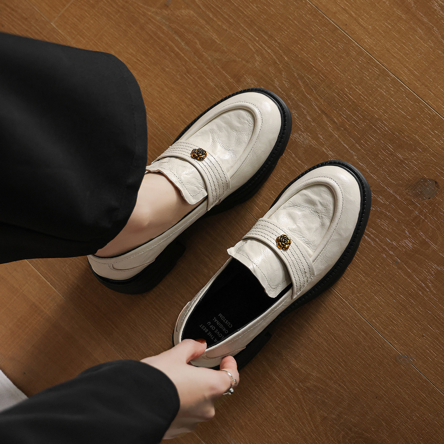 Giày loafer nữ mũi tròn gót vuông dày đế cao 6 cm da cừu — màu nâu