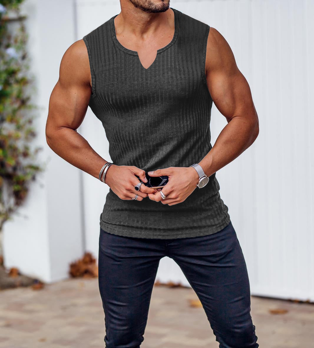 Men's Solid Color Simple Style Round Neck Sleeveless Regular Fit Men's Tops display picture 3