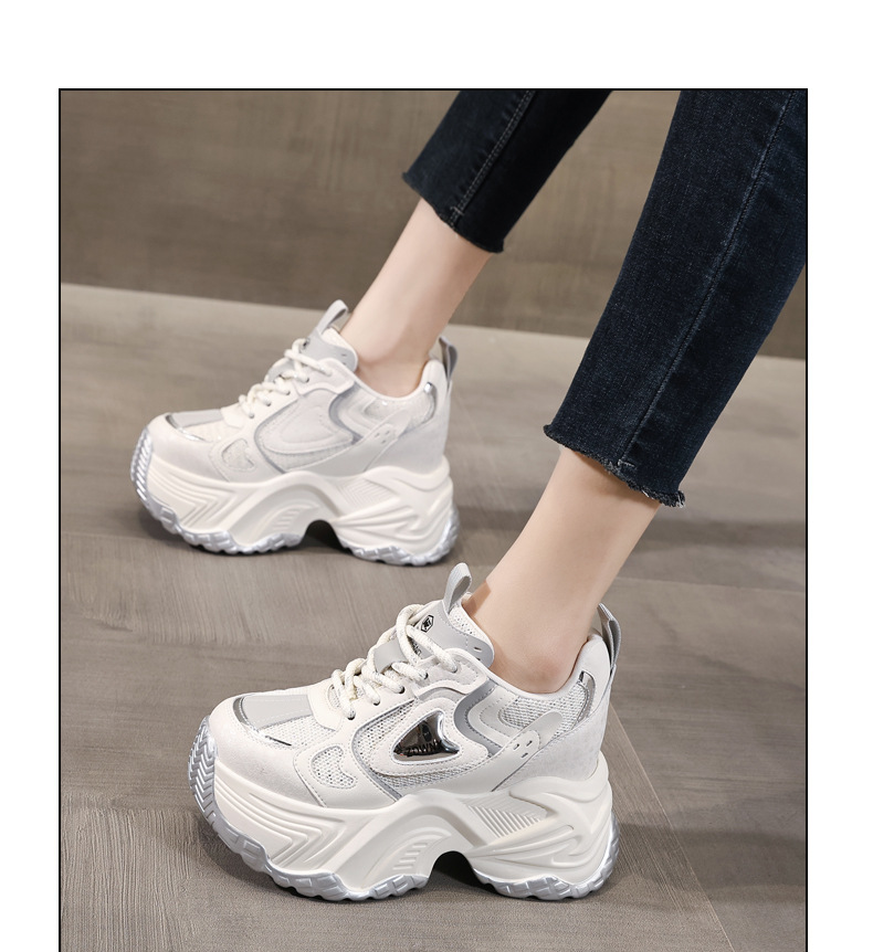 Giày sneaker nữ đế dày độn cao bên trong dáng nhỏ — Màu be chi tiết 15