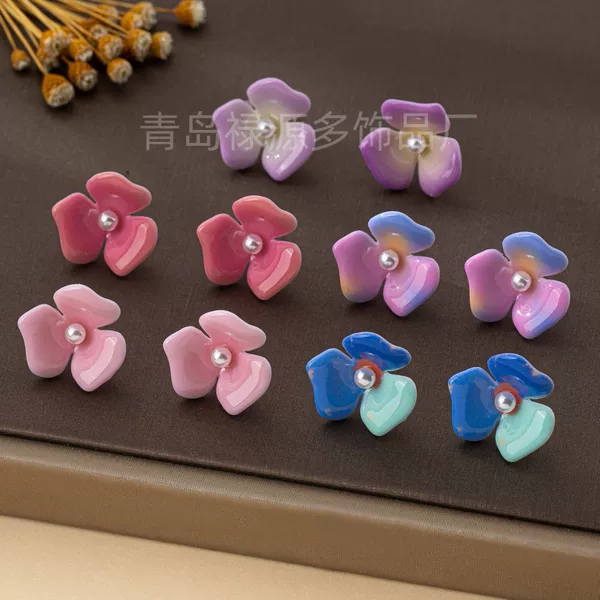Cross-Border Vacation Acetate Pearl Flower Earrings 2025 Style Gentle and High-End Mermaid White Petal Earrings