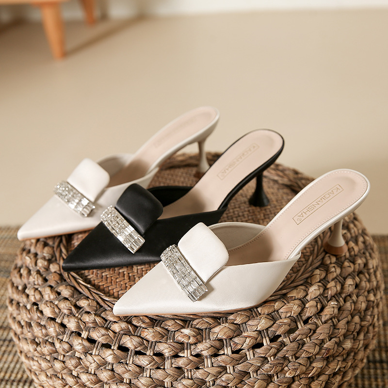 Odzież wierzchnia klapki damskie damskie 2023 lato wysokiej klasy Rhinestone Baotou półpantofle damskie szpiczasty nosek szpilki damskie szpilki_voghion.com