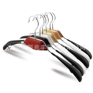 �鼆���¼����¼����Ͻ����¼ܷ��b����չʾ��ľ�¼܏S�����l