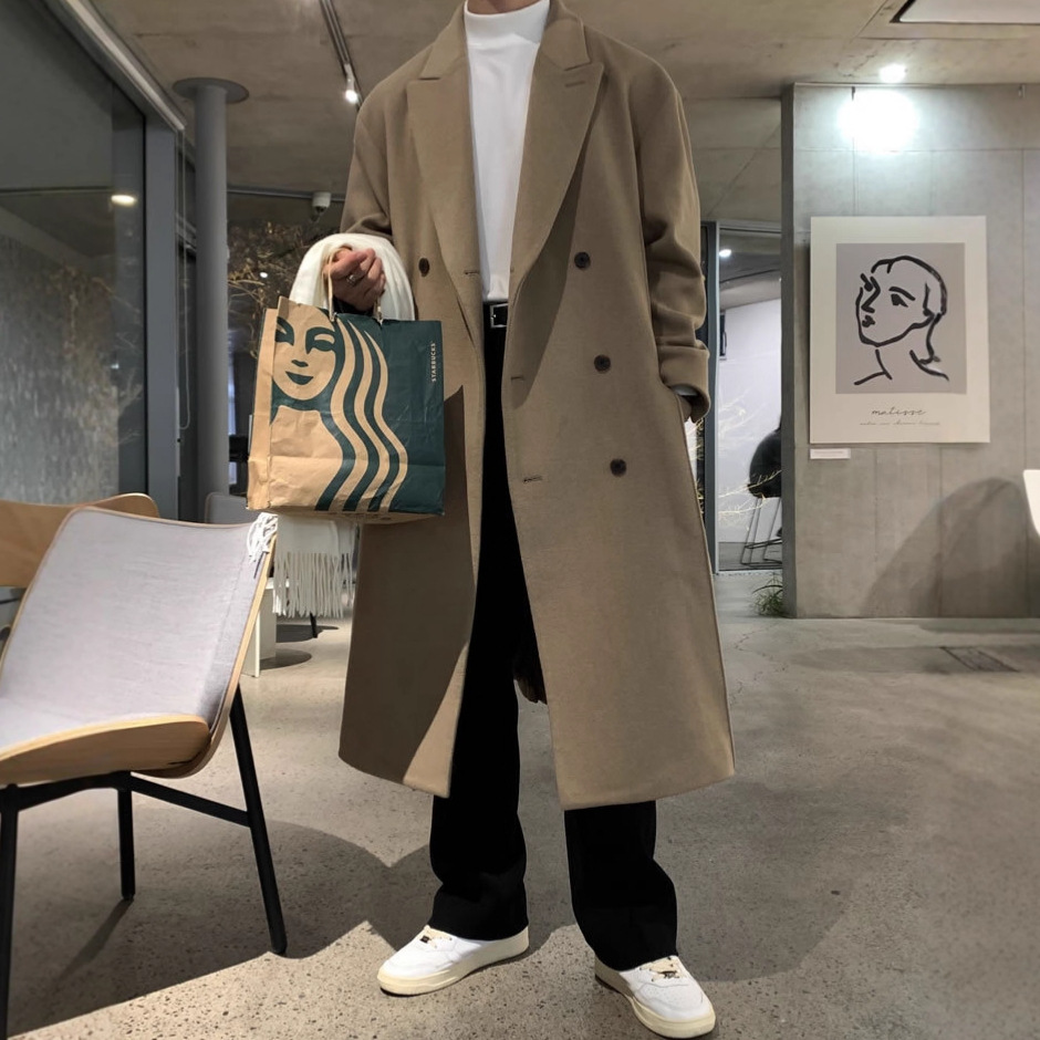 秋冬の毛のコートの男性の二重の風の服の中で長いタイプは膝の韓国版の高級感のカシミヤのラシャのコートの潮流を越えます。