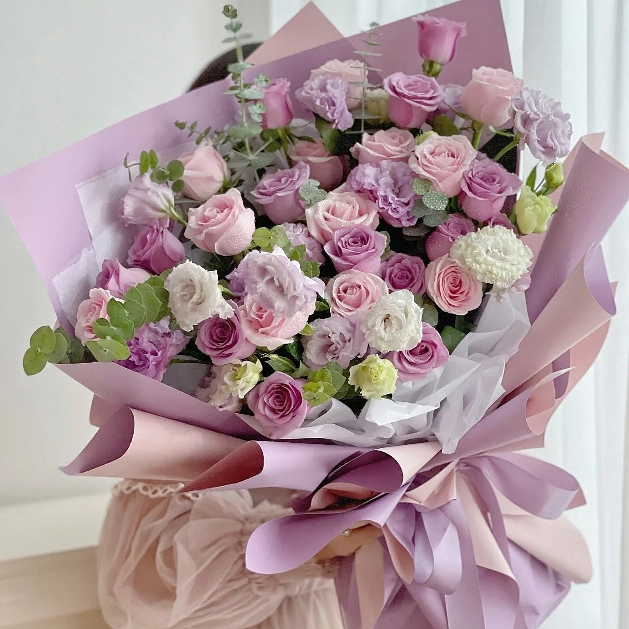 [여름꽃처럼 피어나다] 핑크와 퍼플 장미가 어우러진 부케