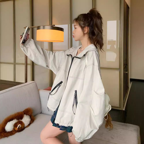 Women's Spring and Autumn Caped Windbreaker with Hong Kong Style Streetwear, White Baseball Jacket, Versatile Workwear Windbreaker