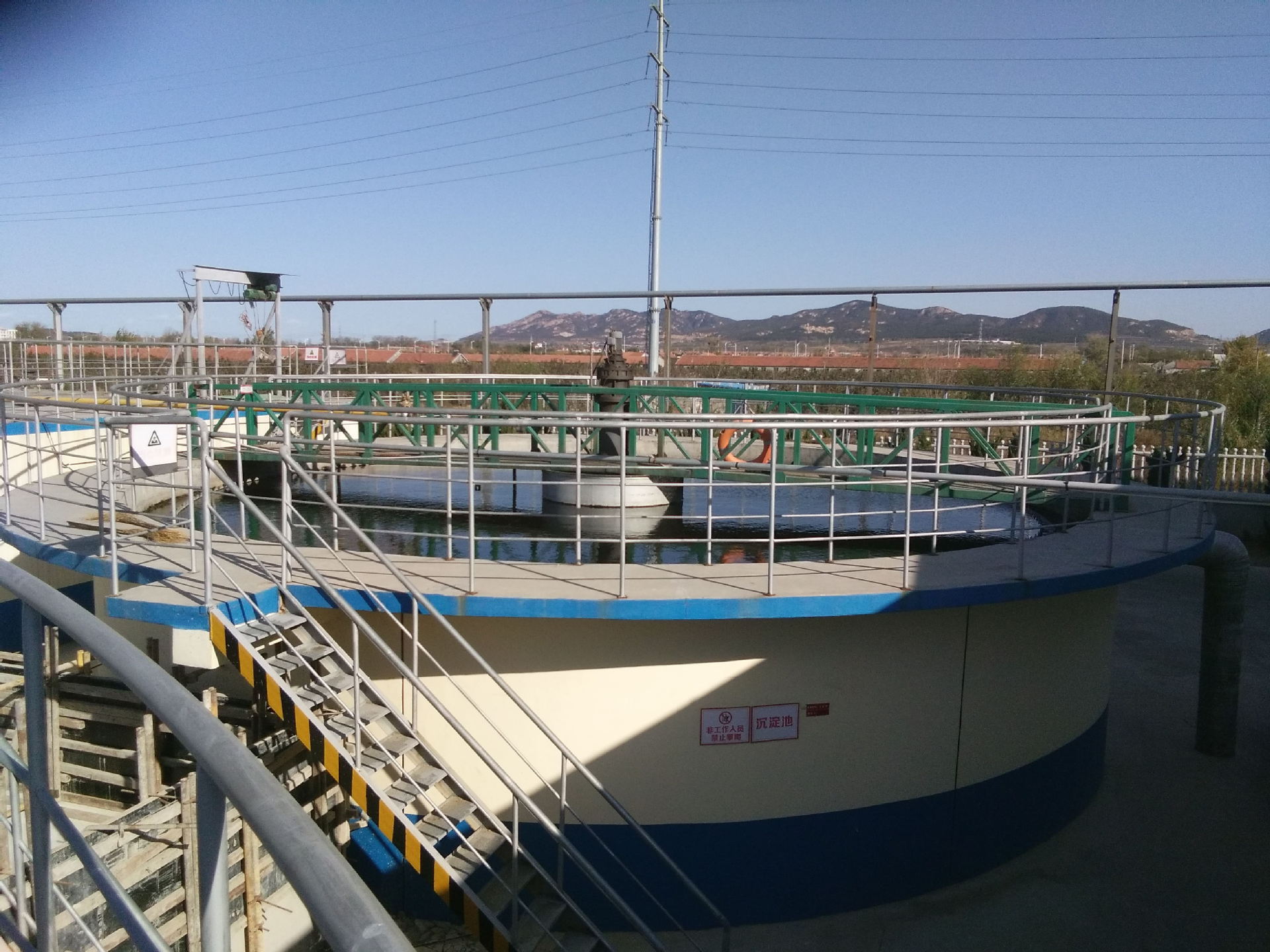 污水设备中心传动刮泥机，桥式-- 专业污水设备公司厂家直接发