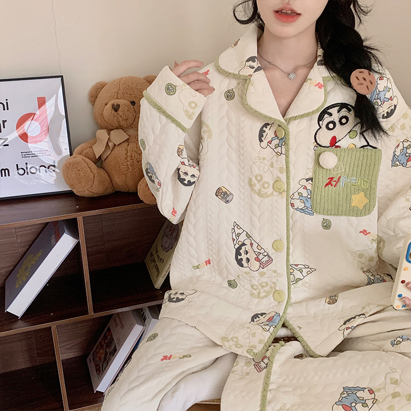 かわいいクレヨンしんちゃん空気綿のパジャマ