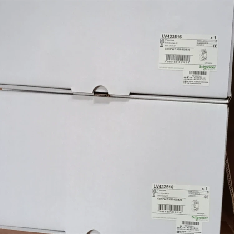 TRV00910 Schneider authorized agent distribution box/NSX100-630, with USB interface for maintenance and testing