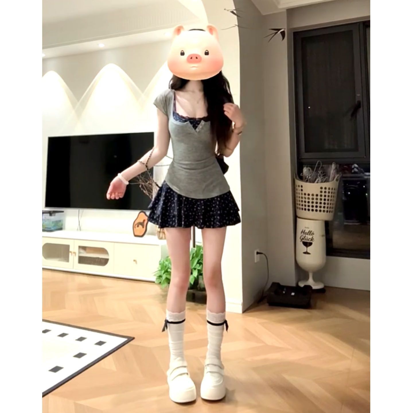 【官图 原版布料】时尚女夏季短袖T恤搭配碎花吊带收腰连衣裙两件