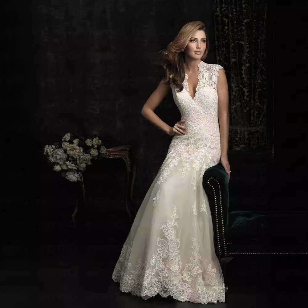 Slim Export Bride 2025 New Shoulder Sexy V Neck Lace Wedding Dress Large Size Fishtail Wedding Dress