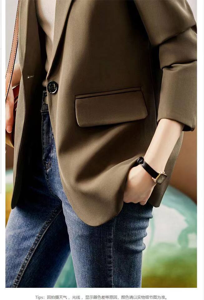Áo vest nữ dáng suông cổ vest tay dài phong cách thanh lịch — Màu kaki, màu trắng nhạt, màu đen, Chất liệu chần bông dày màu kaki chi tiết 2