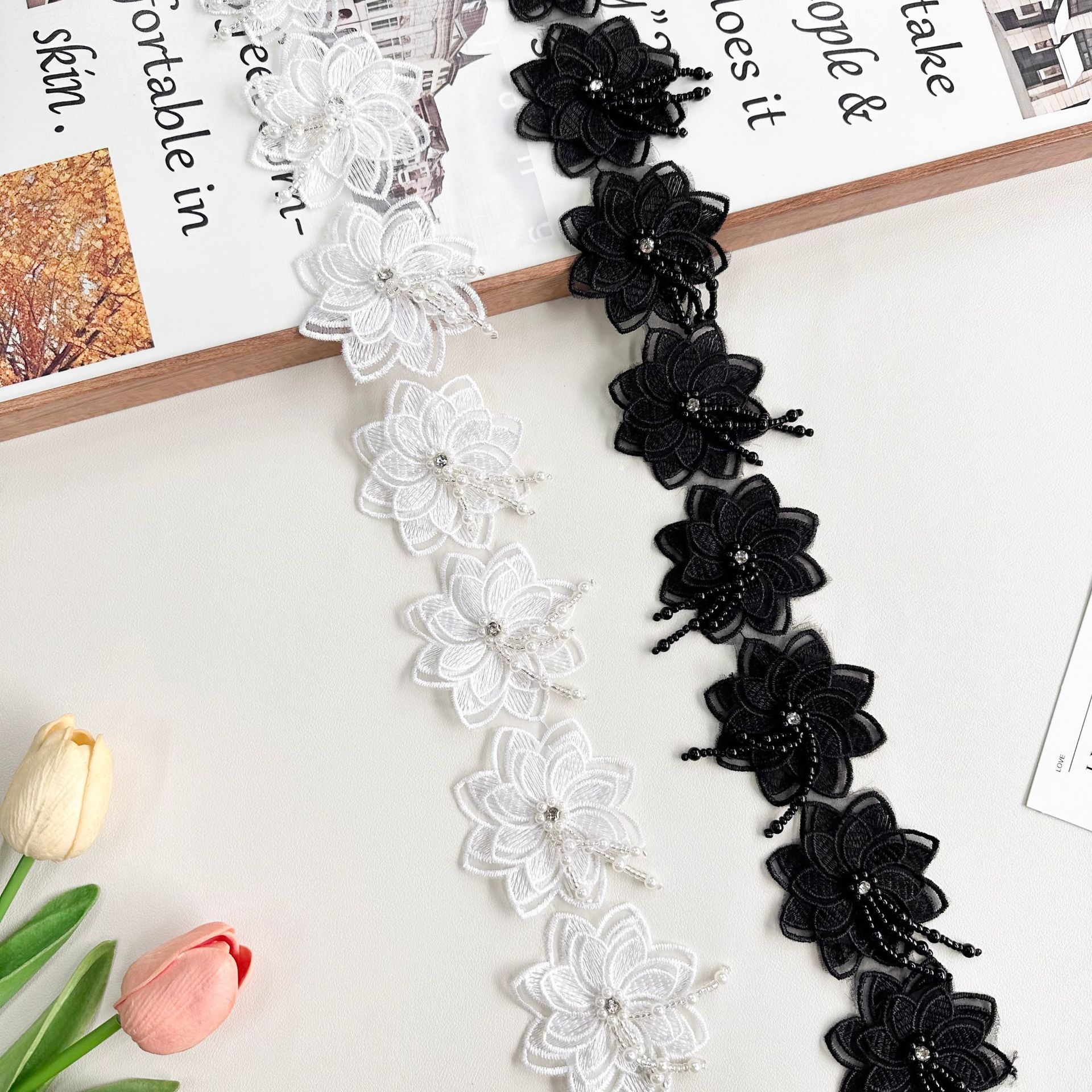 Accesorios de moda flores negras y blancas perlas de diamante bordado encaje tridimensional ropa tocado para el cabello zapatos sombreros materiales de decoración