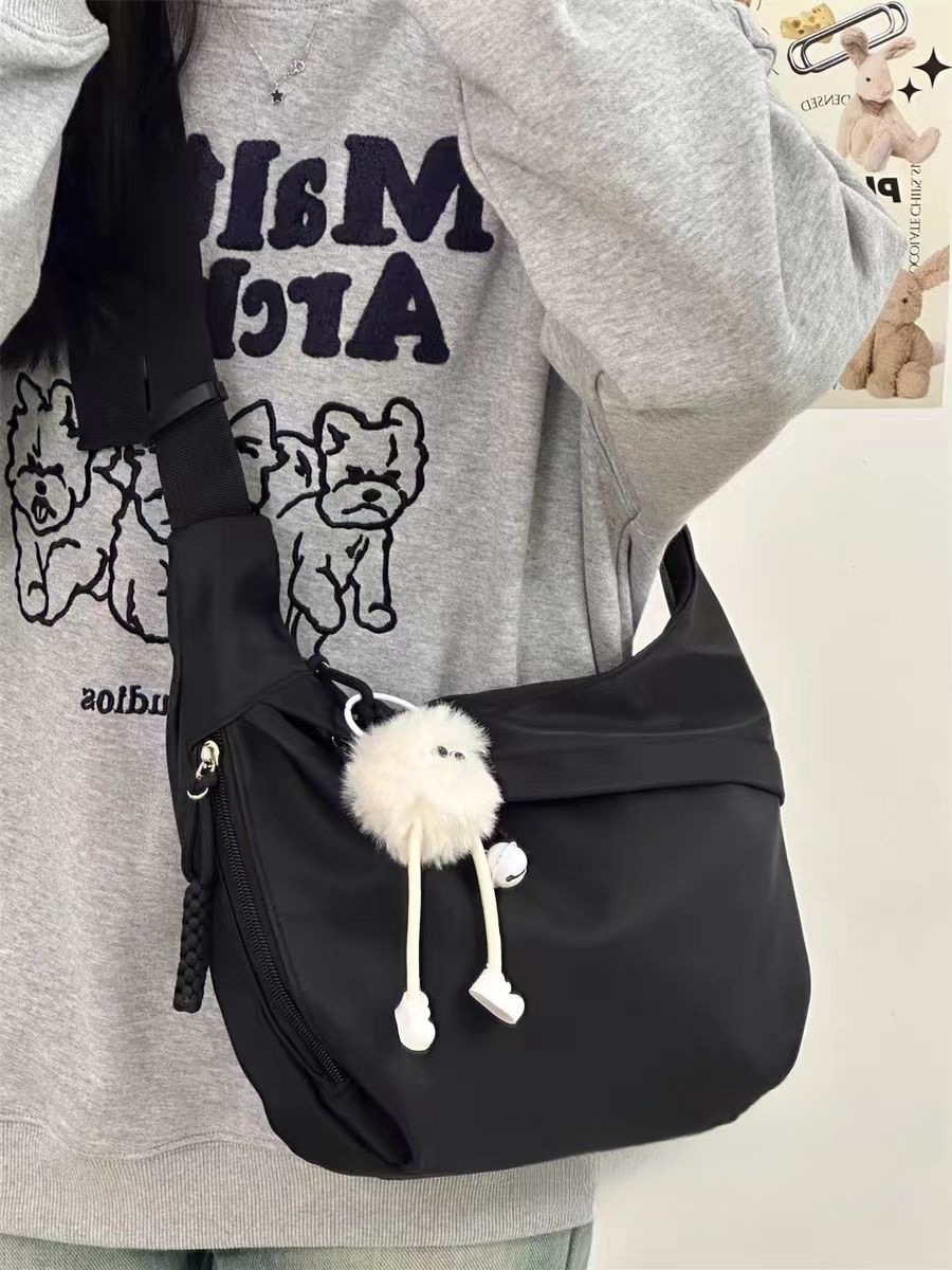 검은색