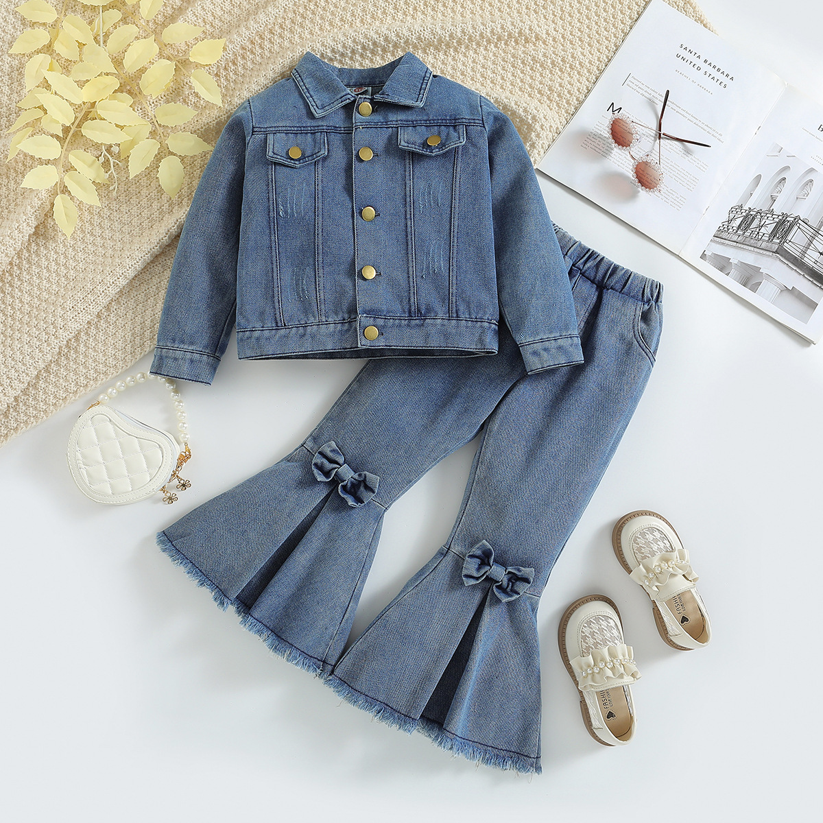 Simple Style Solid Color Bowknot Denim Girls Clothing Sets display picture 1