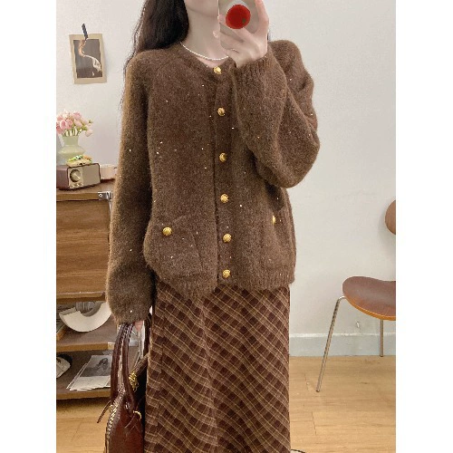 Colored retro sweater, cute cardigan, jacket, American style, for pear shaped body