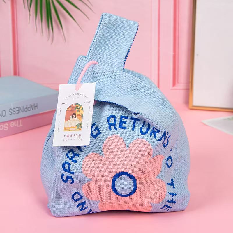 파란색 여덟 꽃잎 꽃 + 액세서리 없음