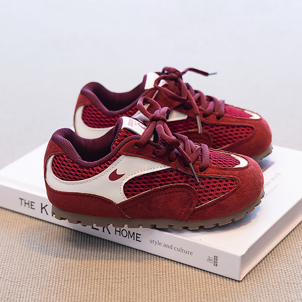 Children's breathable sneakers