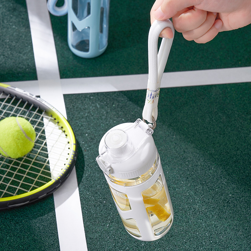 En stock 700ml deportes de verano taza de agua estudiante chica portátil espacio taza deportes hervidor deportes taza de agua doble capa