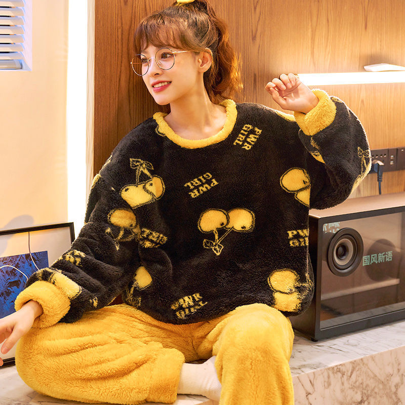 Pijamas de invierno de mujeres de invierno grueso con ropa de franela de terciopelo otoño y invierno de mediana edad Coral Pijamas damas de primavera y otoño