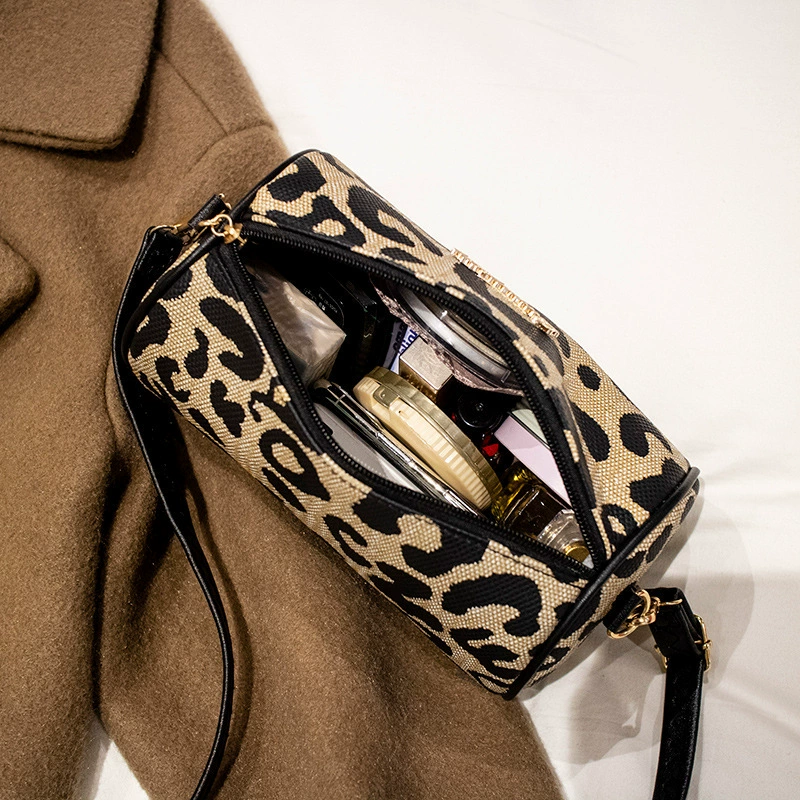 Demi-season fresh small bag, trend one-shoulder bag for leisure, Korean style