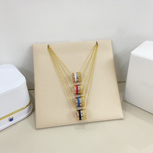 ��Ԋ��ͬ����D�Ӻڰ��մ�С�U��������Ů�p�ݸ߼�2025�¿��