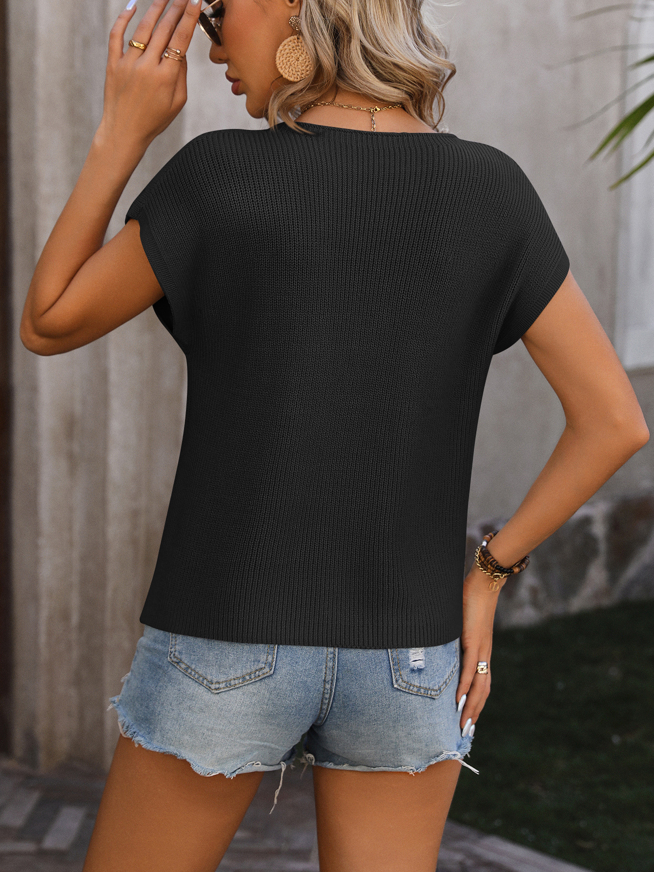 Women's Round Neck Short Sleeve Knit Top With Pocket Detail_voghion.com