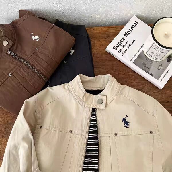 Children's demi-season jacket for boys with zipper