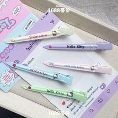 かわいいプリントのキティヘアクリップの位置を決めて萌えます。