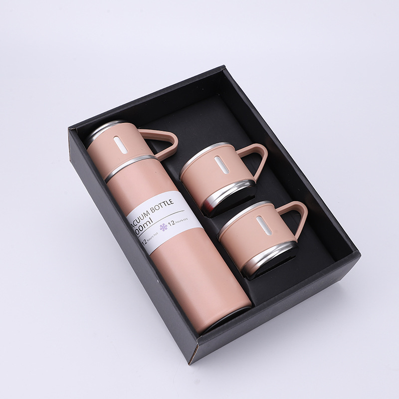 Una taza de tres tapa taza de vacío de acero inoxidable traje portátil cubierta recta taza de vacío conveniente taza de aislamiento de té de doble propósito
