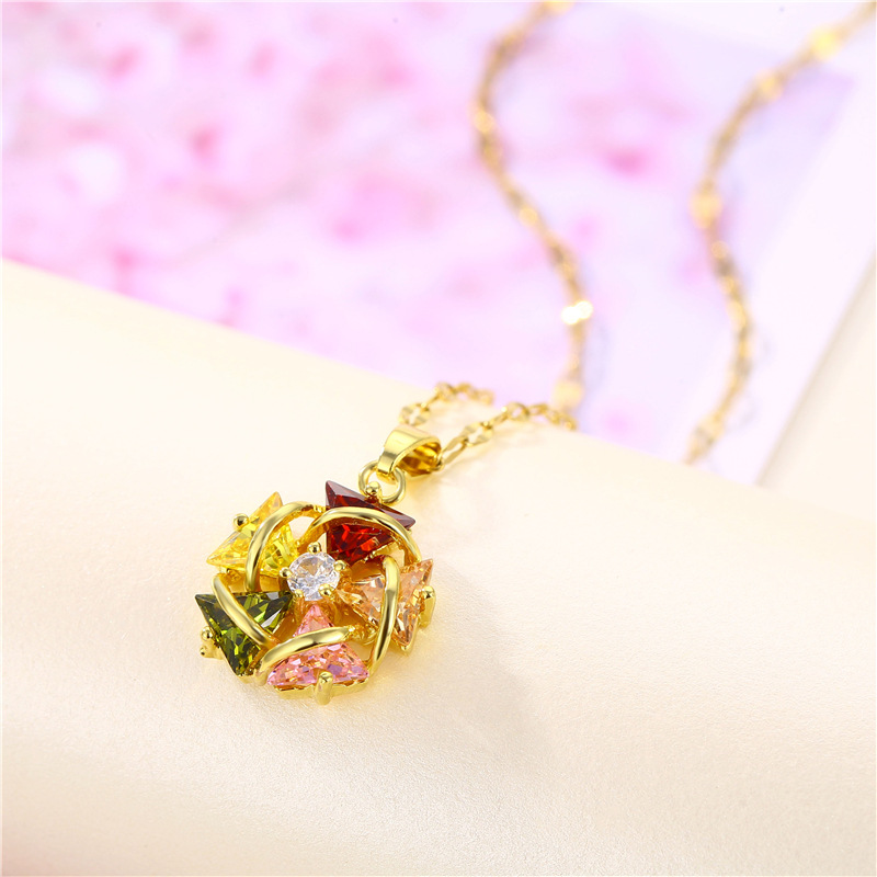 Wholesale Jewelry Colorful Flower Pendant 18k Gold Titanium Steel Necklace Nihaojewelry display picture 3