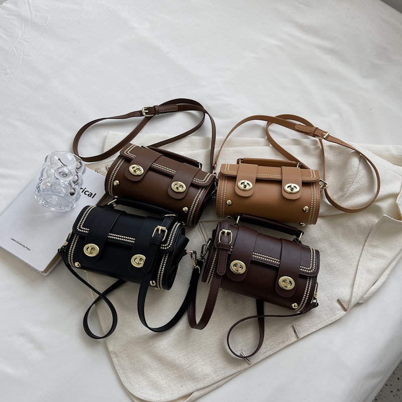 Western-style Thai Cambridge bag, versatile women's bag 2024 new sweet summer shoulder strap, advanced texture crossbody bag_voghion.com