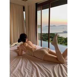 纯欲露背碎花吊带连体裤女装夏季修身小众休闲裤居家a字潮流