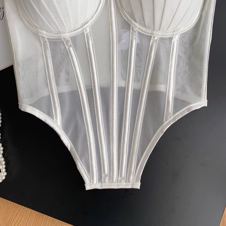 Top camisole senza spalline con stecche e coppe imbottite_voghion.com