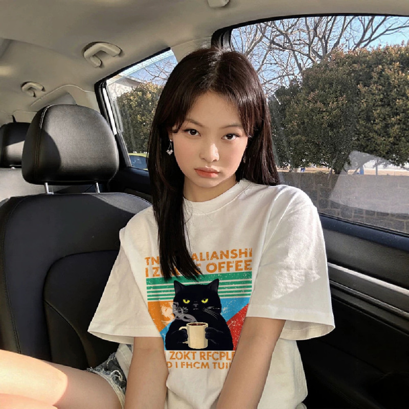 Pure cotton American retro white short-sleeve T-shirt for women, 2026 new style, loose fit, high-end cartoon half-sleeve top Pure cotton American retro white short-sleeve T-shirt for women, 2026 new style, loose fit, high-end cartoon half-sleeve top