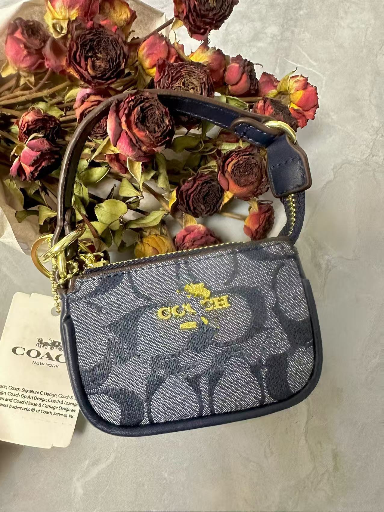 C Home Card Bag Ladies Llavero Monedero 2025 Nuevo estilo Kou Home Foreign Trade Retro Impreso Bolsa de identificación Colgante