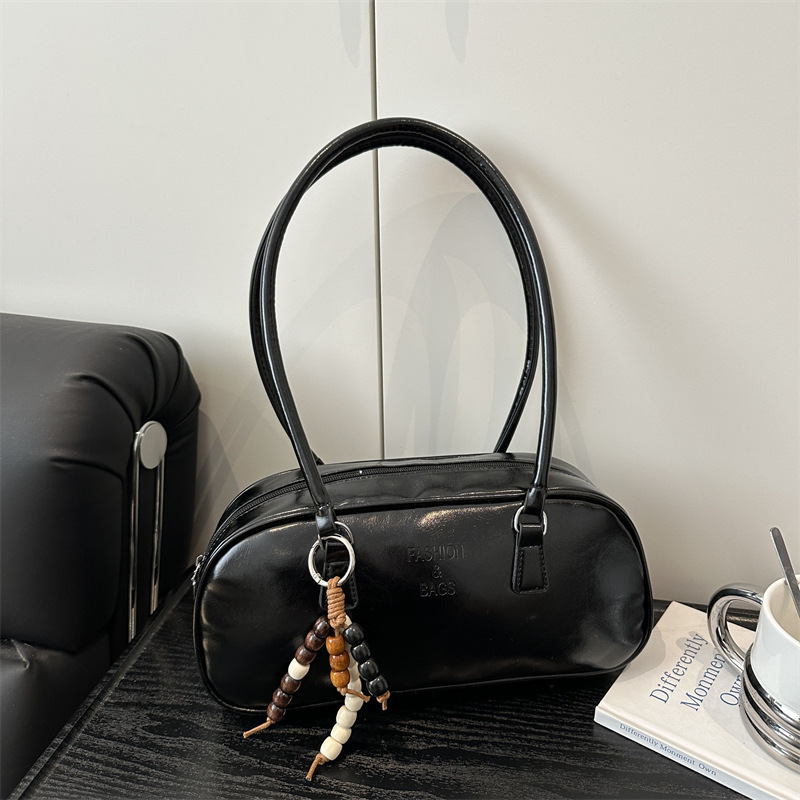American Retro Pu Pure Color Shoulder Pillow Bag for Women, Versatile Niche Fashionable Work Clothing High-End Boston Bag