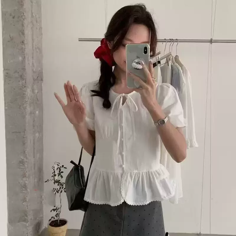 法式圆领蕾丝拼接泡泡袖衬衫女2025夏季设计感宽松荷叶边短袖上衣