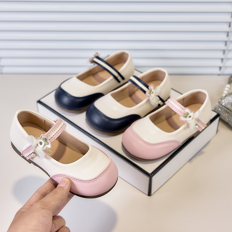 Zapatos de cuero de niñas 2026 primavera y otoño zapatos de princesa de niños dulces zapatos de cuero ligeros con suela suave zapatos de un solo niño zapatos cuadrados image 4