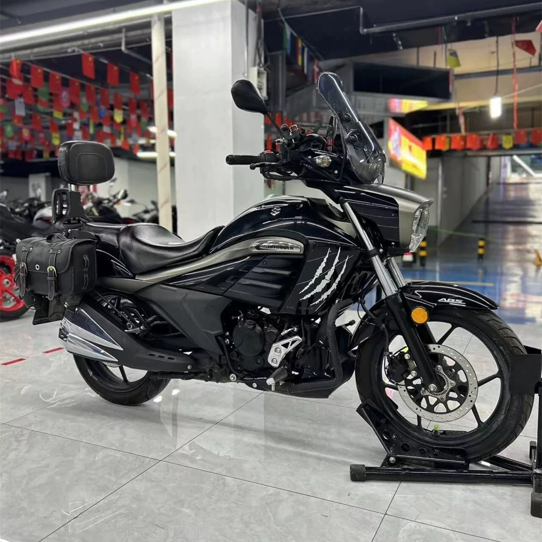 Уличный круизер (Suzuki) GSX155 — ретро travel-версия, круиз-стиль, распылённая отделка