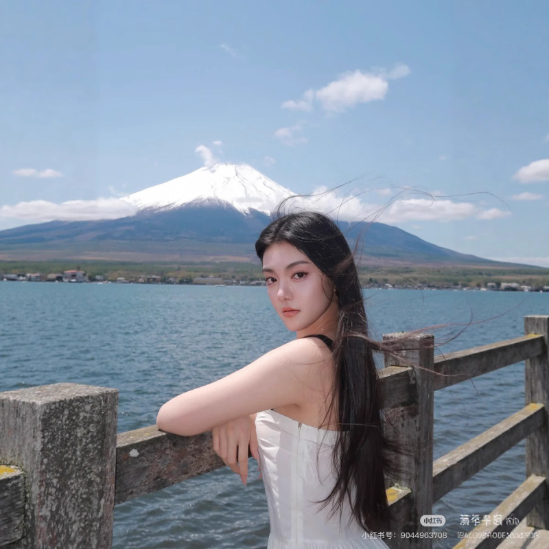 2025夏季新款南油miu时尚气质文艺风显瘦百搭字母方领吊带连衣裙|undefined