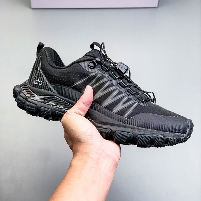 2026 New Model Runner Trail All-Season Outdoor Hiking Shoes, Trail Running Shoes, Low-Top Sports Shoes, Casual Couple Shoes