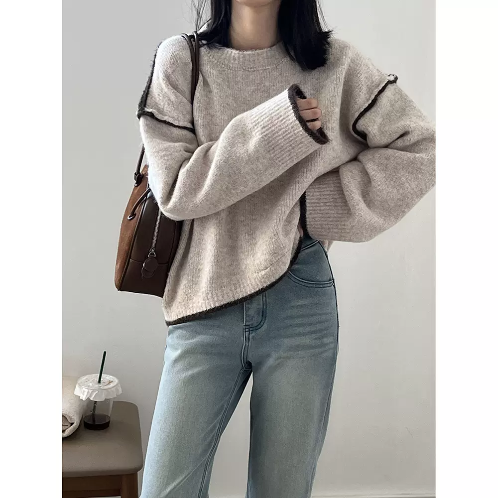 言双 不规则撞色软糯毛衣女 秋冬新款慵懒风圆领针织上衣P2472