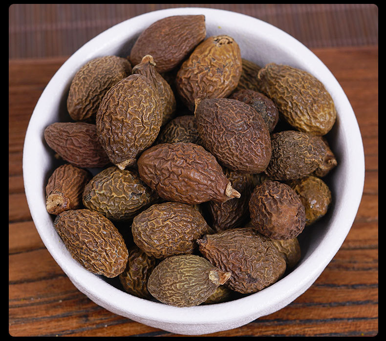 Pang Da Hai (Sterculia lychnophora) — Dried Malva Nut Seed for Herbal Tea in use