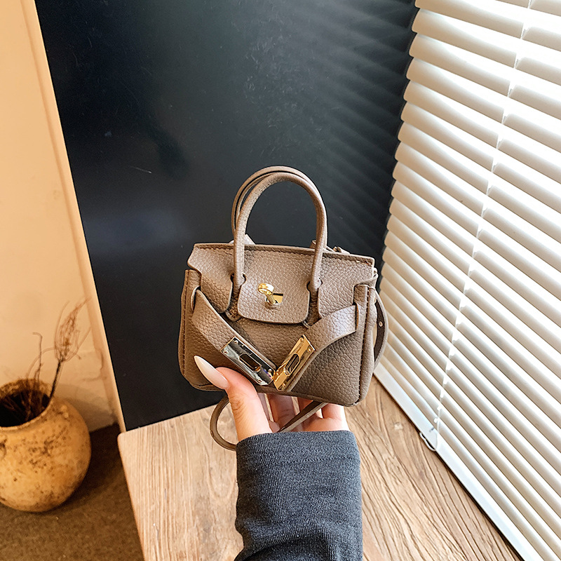 2026 New Model Children's Girls' High-End Mini Color-Blocked Toddler Handbag Fashionable Trendy Stylish Small Shoulder Bag