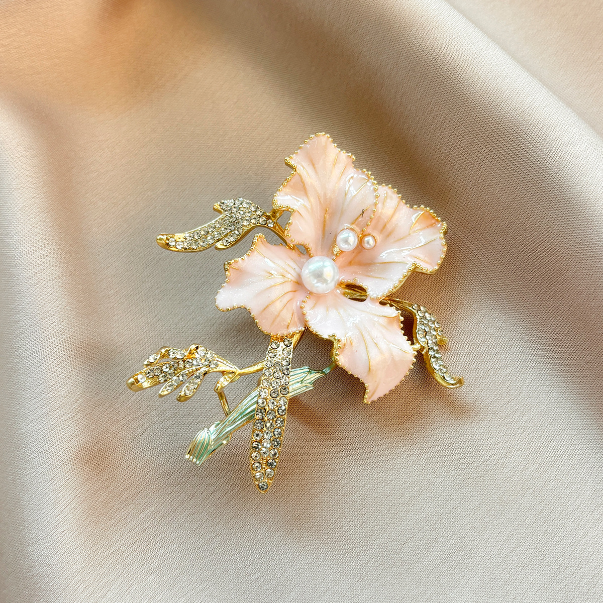 Chinese-Style Pearl Flower Tassel Brooch for Women, Exquisite Rhinestone Enamel Brooch, Retro Suit Qipao Pin, Trendy