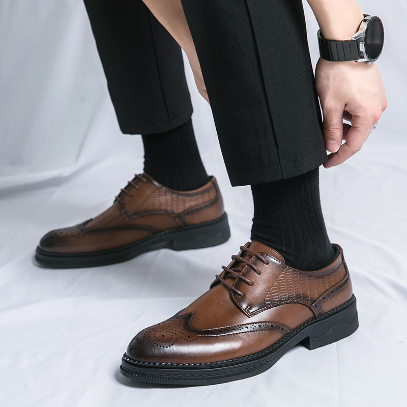 Hombres de cuero de vaca Bloc tallado zapatos de cuero otoño-invierno 2024 hombre vestido de negocios de suela gruesa zapatos de boda